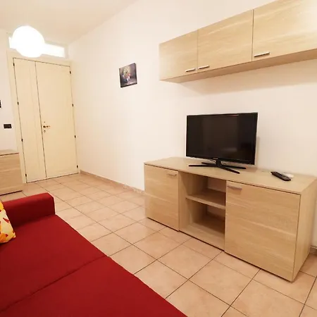 Dom wakacyjny Carlottas House In *